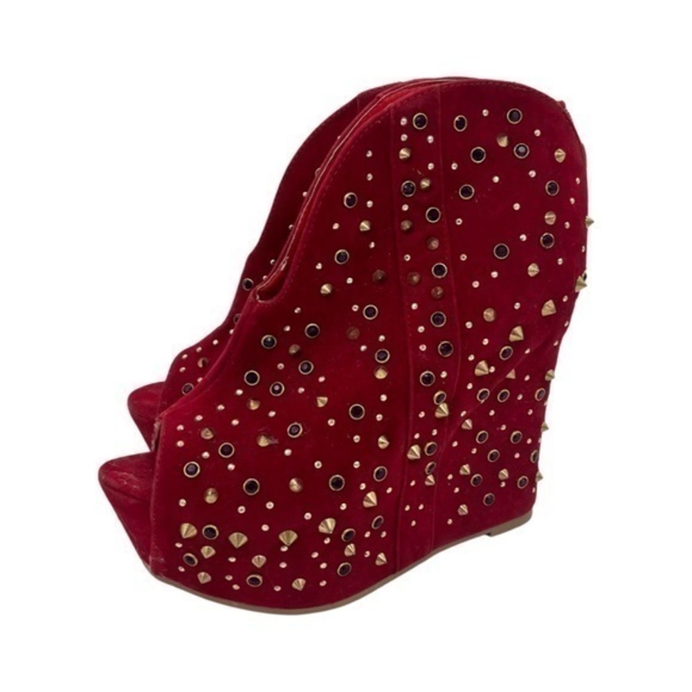 Vigo Fiore Women’s Red Gold Studded Spikes Faux Suede Peep Toe Wedge Ankle Boots